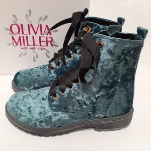 Olivia Miller Velvet Combat Boots Sz 7